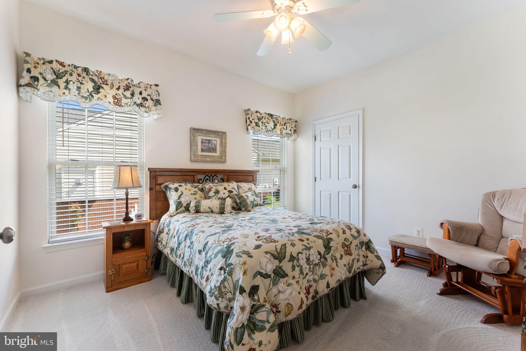 COUNTRY CLUB ESTATES - Residential