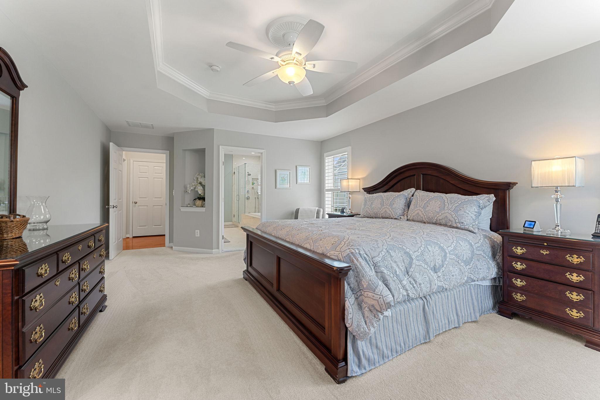 COUNTRY CLUB ESTATES - Residential