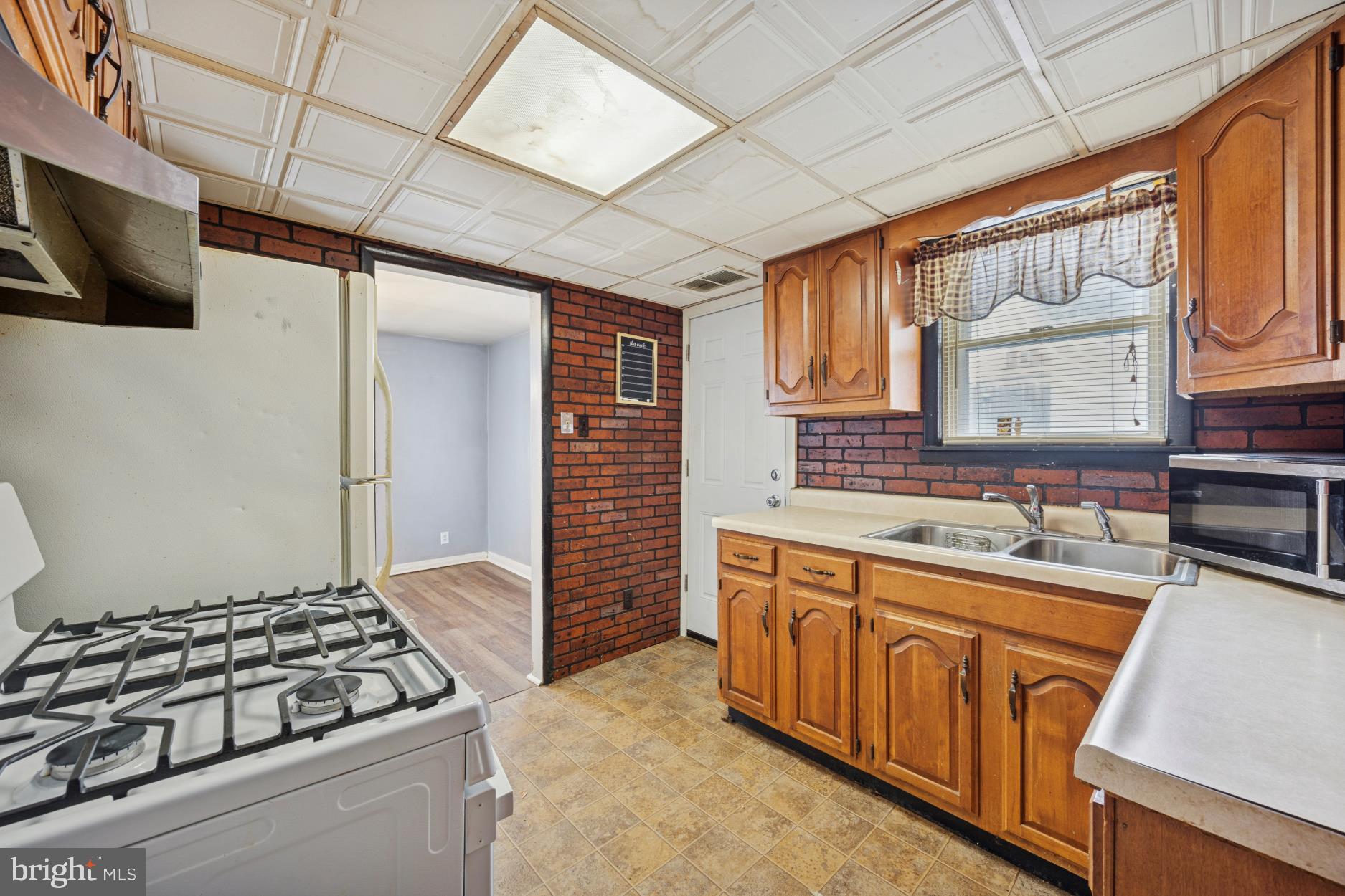 FOREST BROOK GLEN - Residential