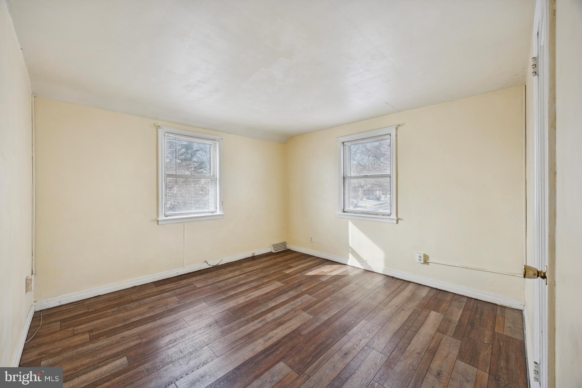 FOREST BROOK GLEN - Residential