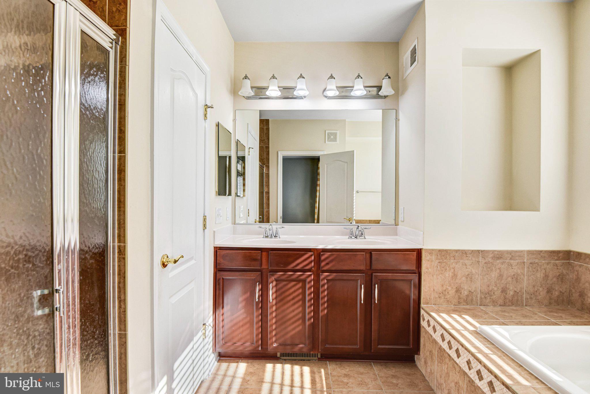 RESIDENCES AT BRAMBLETON - Residential