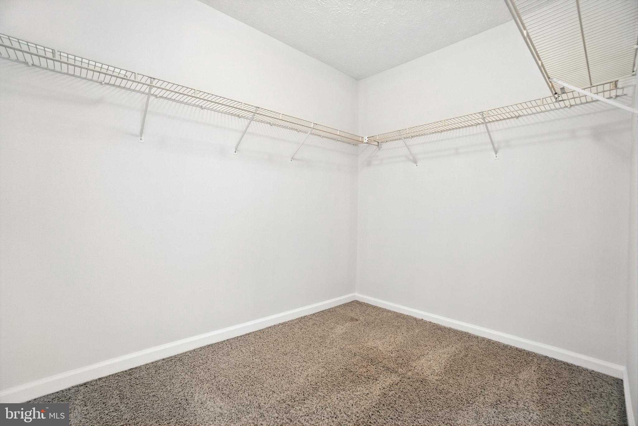 FOX CHASE - Residential