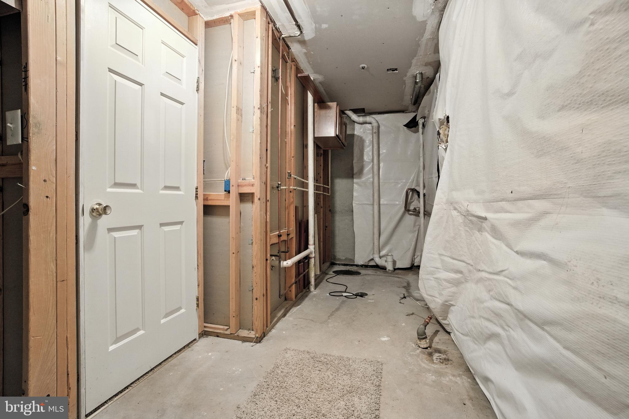 FOX CHASE - Residential