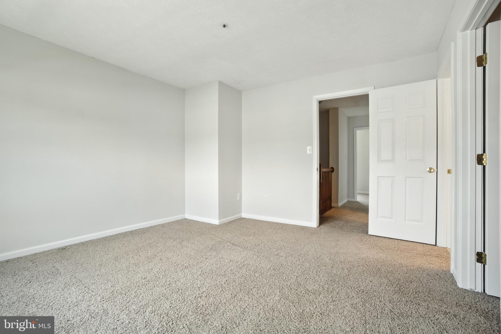 FOX CHASE - Residential