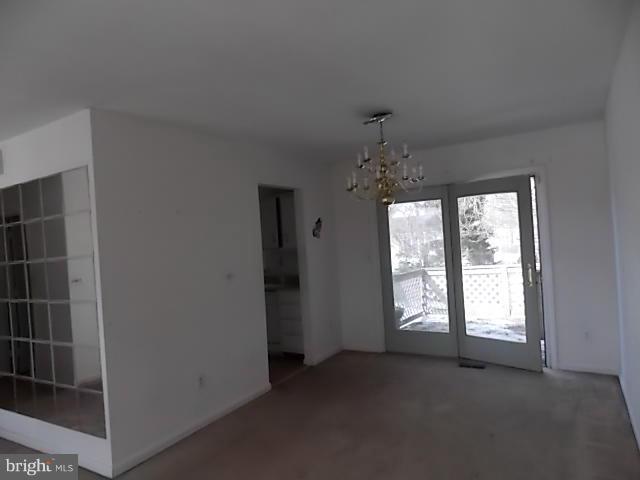 CREEK VIEW - Residential