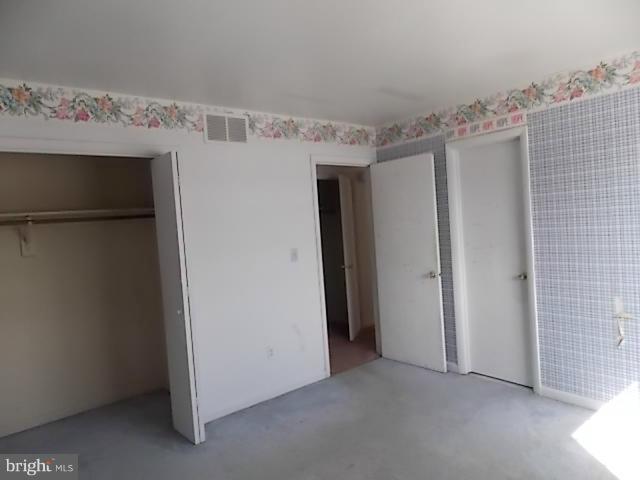 CREEK VIEW - Residential