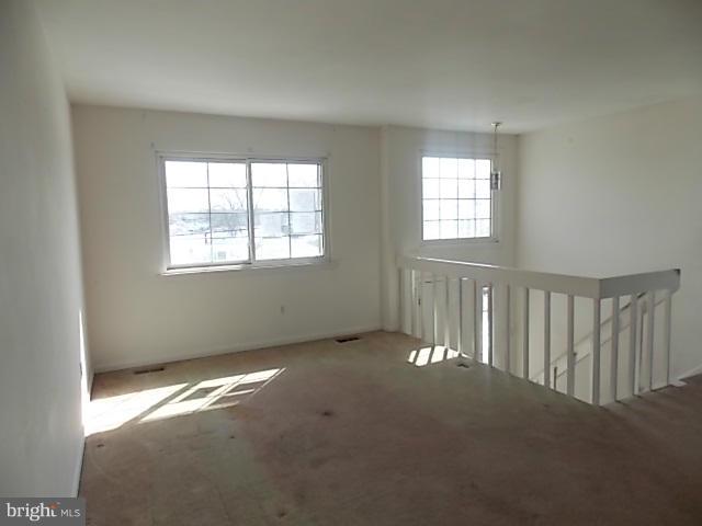 CREEK VIEW - Residential