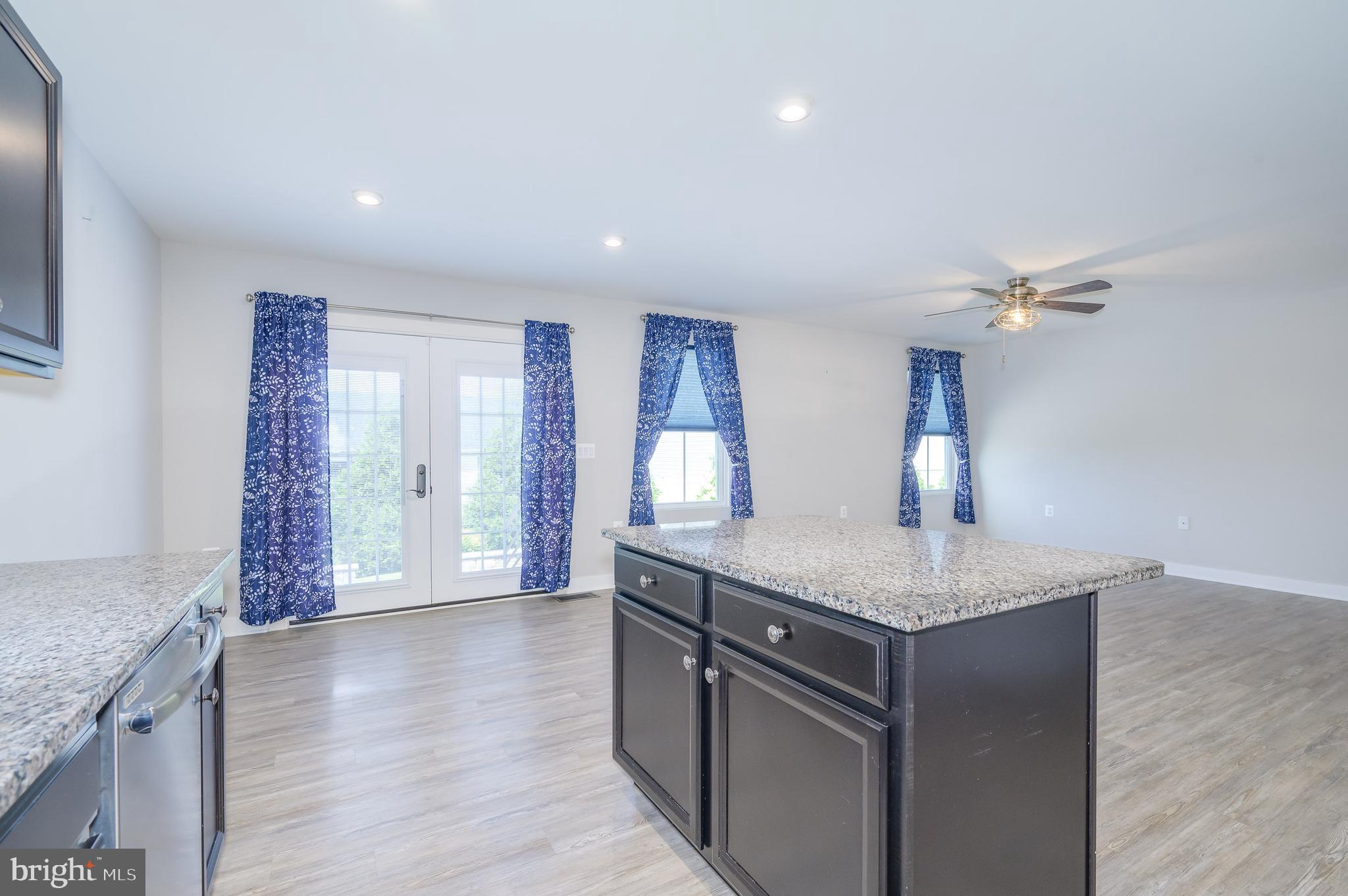 THE LAKES AT MARTINSBURG - Residential