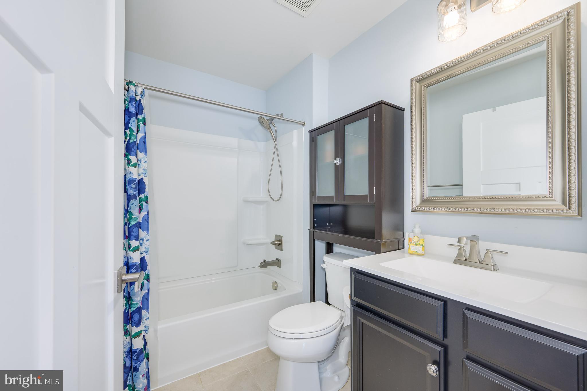 THE LAKES AT MARTINSBURG - Residential