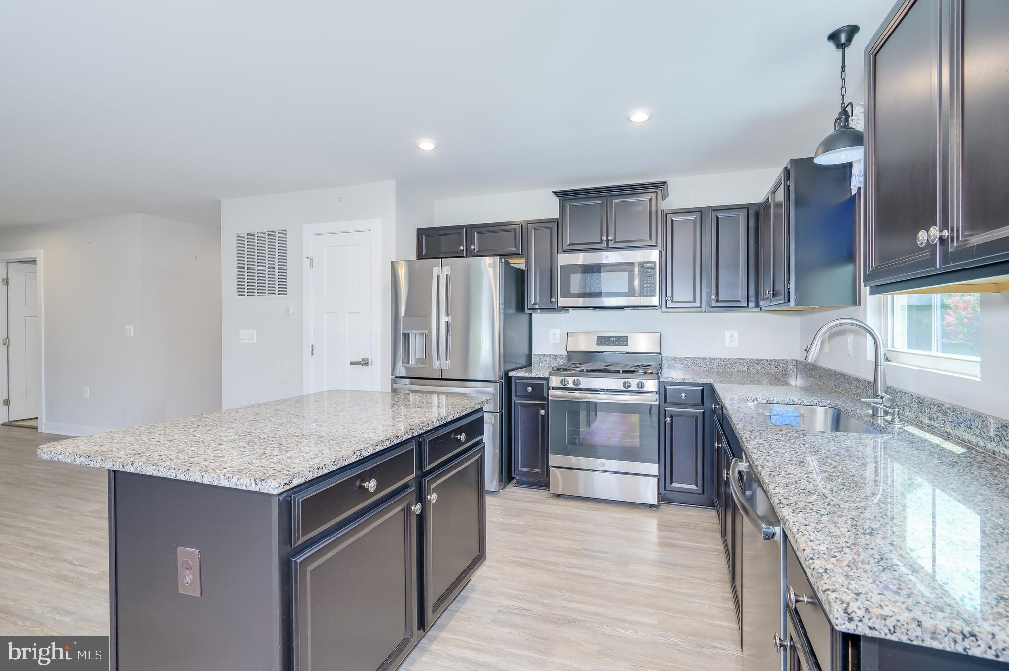 THE LAKES AT MARTINSBURG - Residential