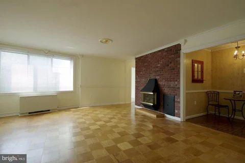 MLS: MDMC2239332