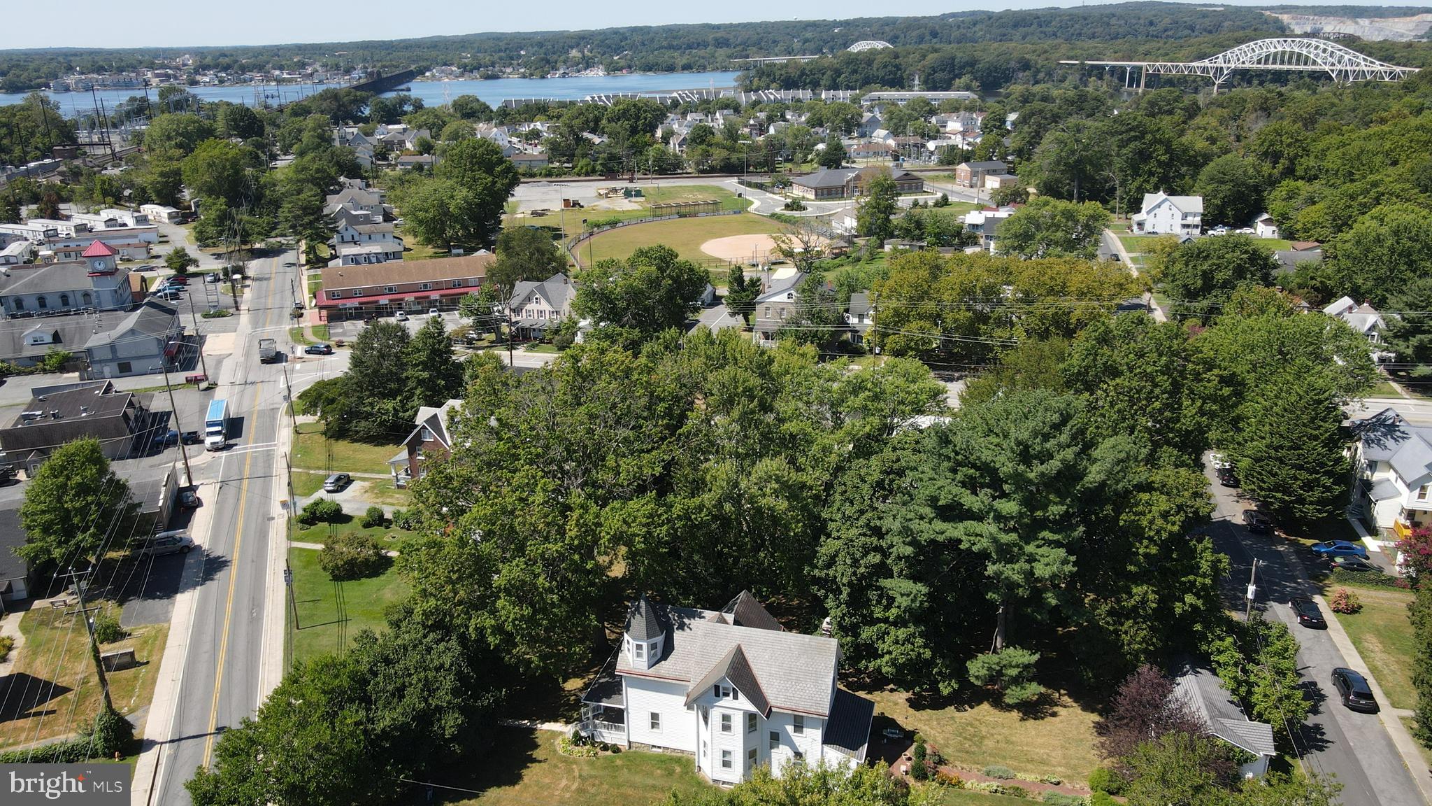 PERRYVILLE - Residential