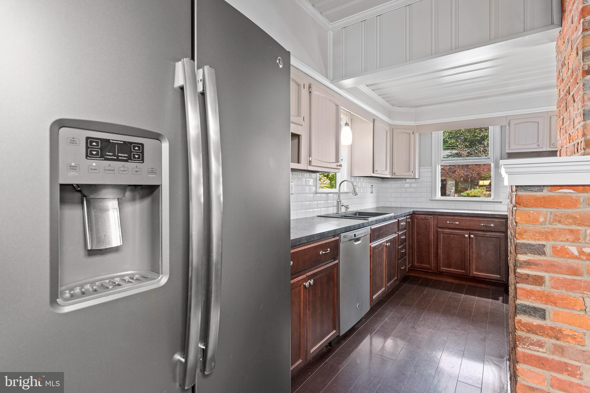 PERRYVILLE - Residential