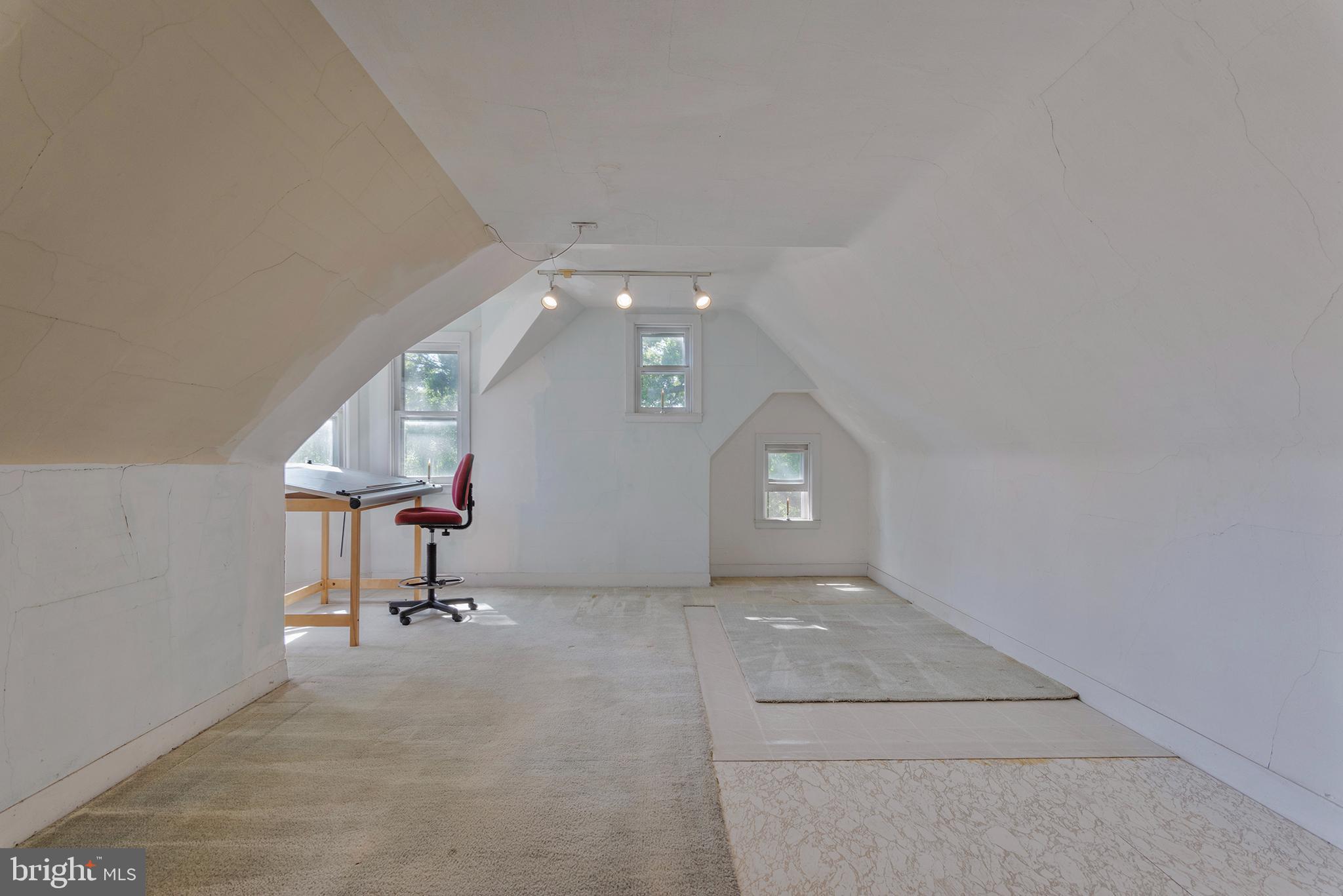 PERRYVILLE - Residential