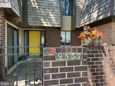 Townhouse For Sale - 9537 Fern Hollow Way<br/> MONTGOMERY VILLAGE, MD 20886