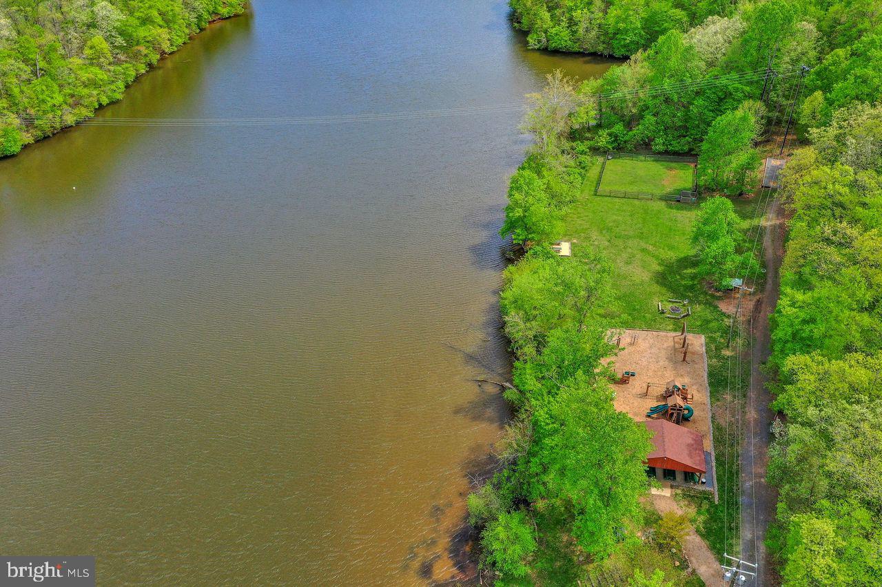 OCCOQUAN FOREST - Residential