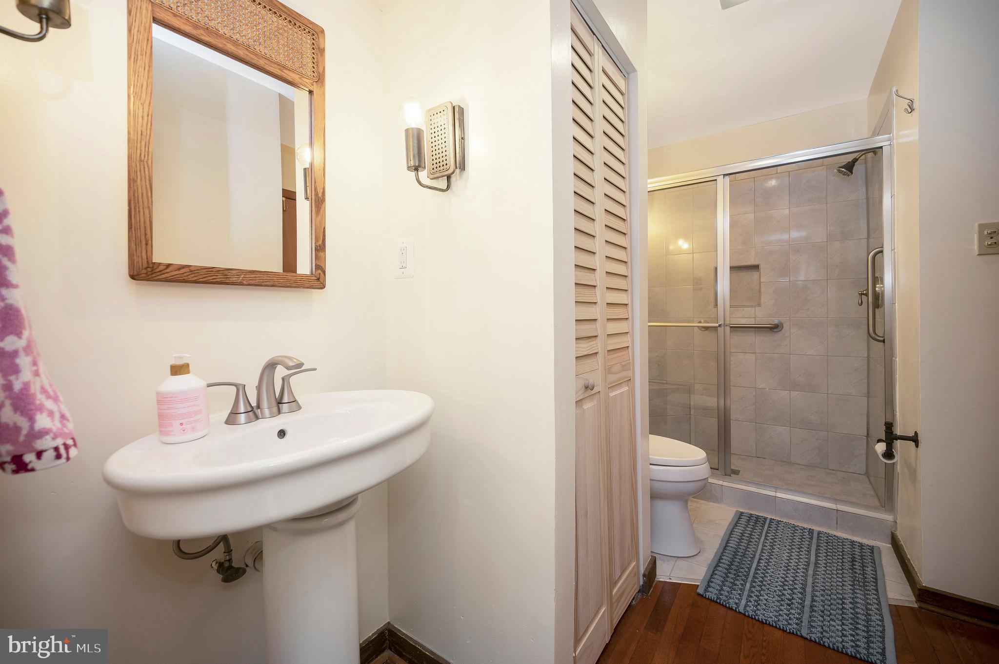 OCCOQUAN FOREST - Residential