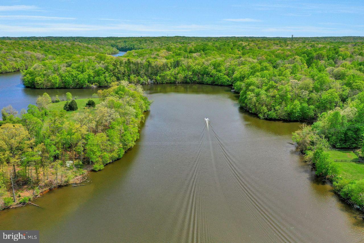 OCCOQUAN FOREST - Residential
