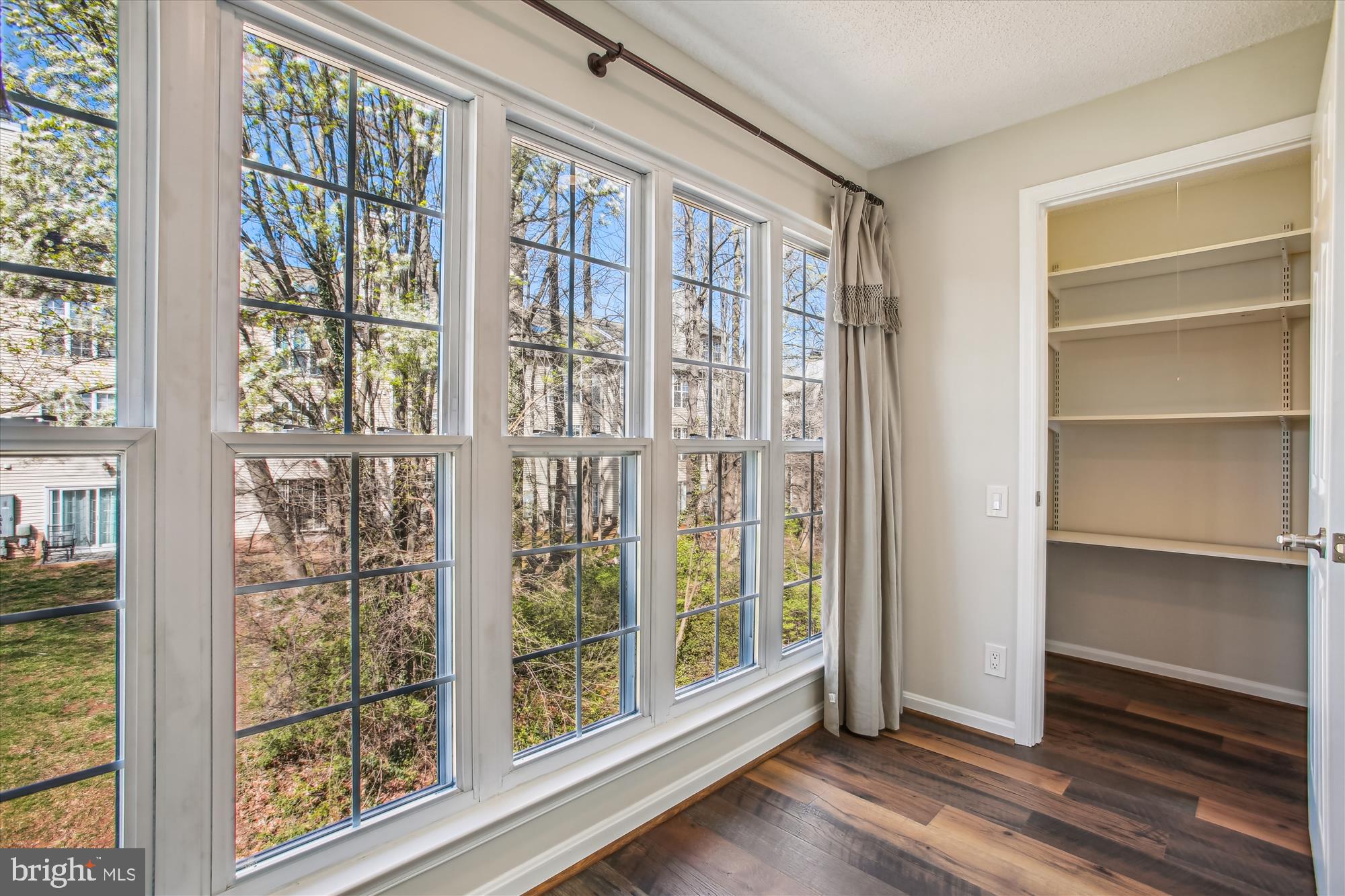 PENDERBROOK - Residential