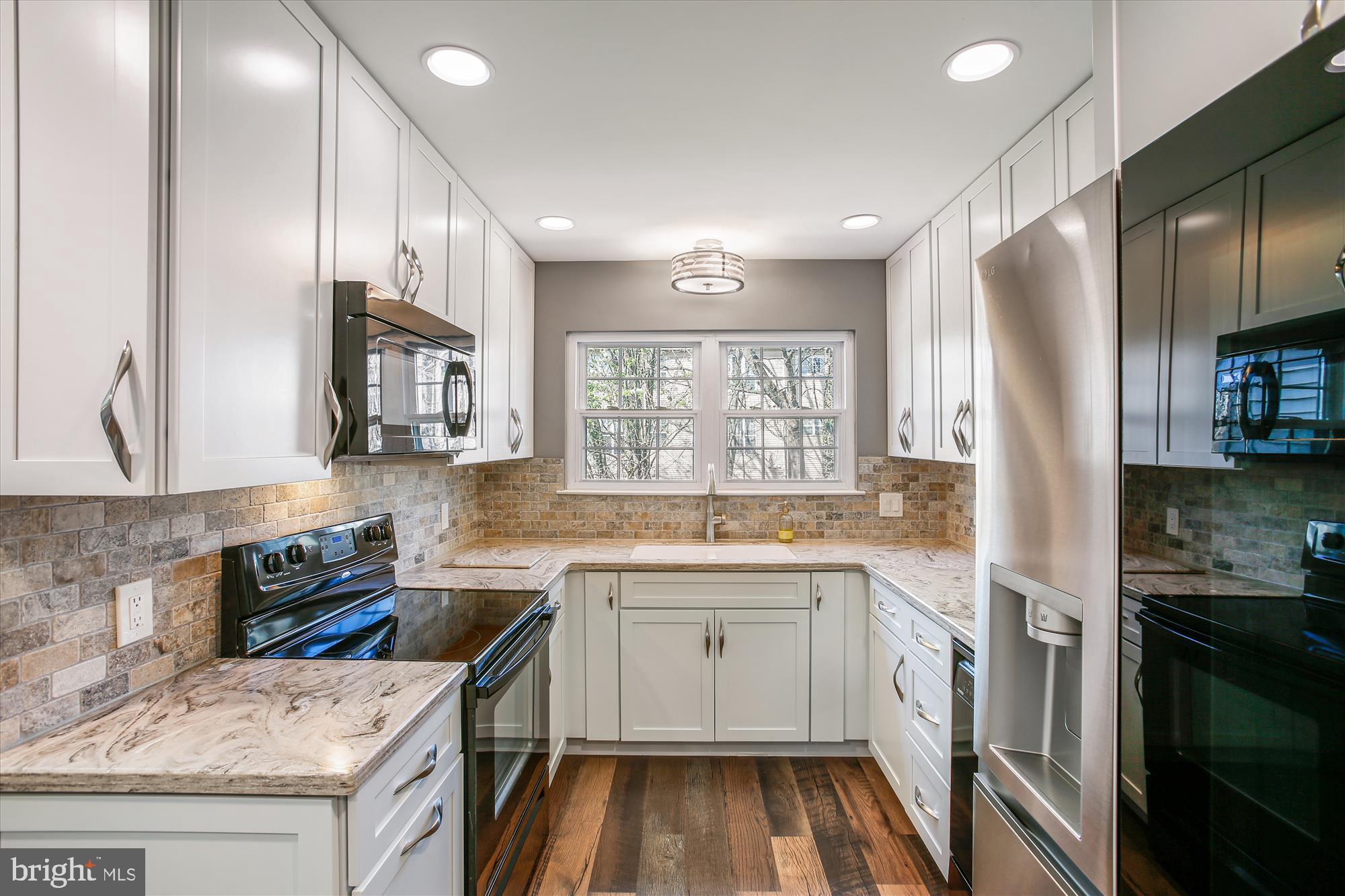 PENDERBROOK - Residential