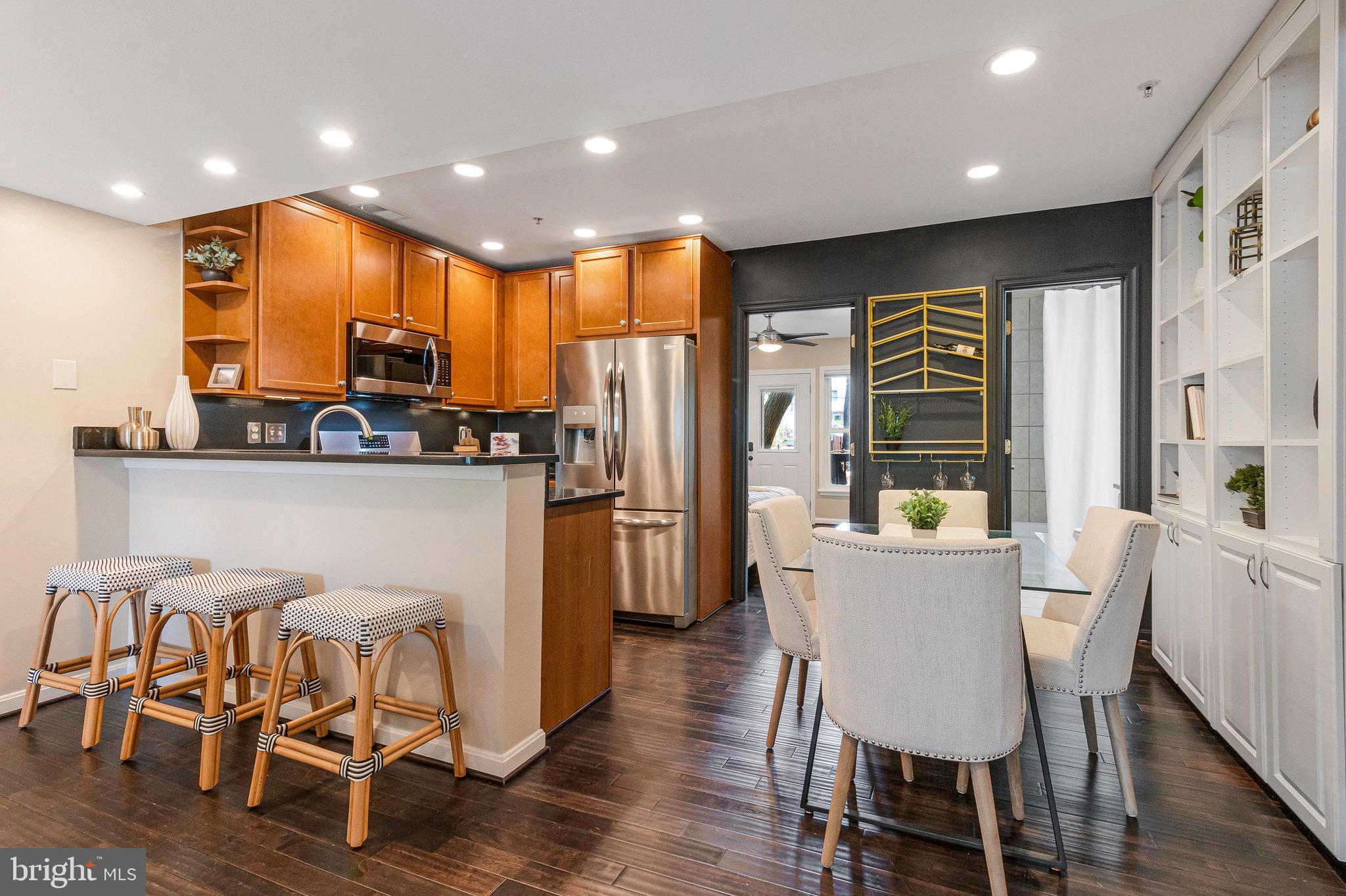 1519 CONSTITUTION NE 101