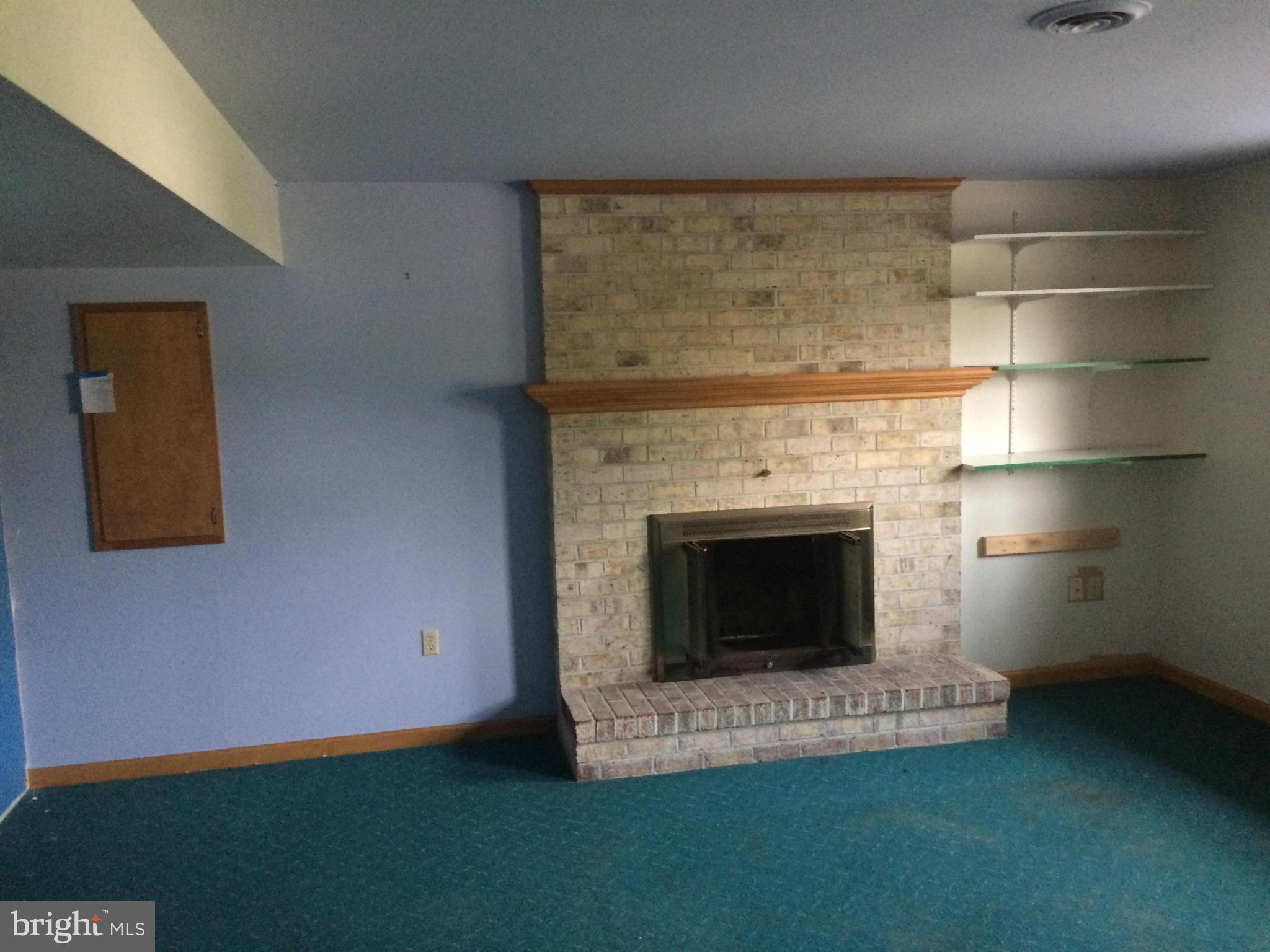 LAURICH HILLS - Residential