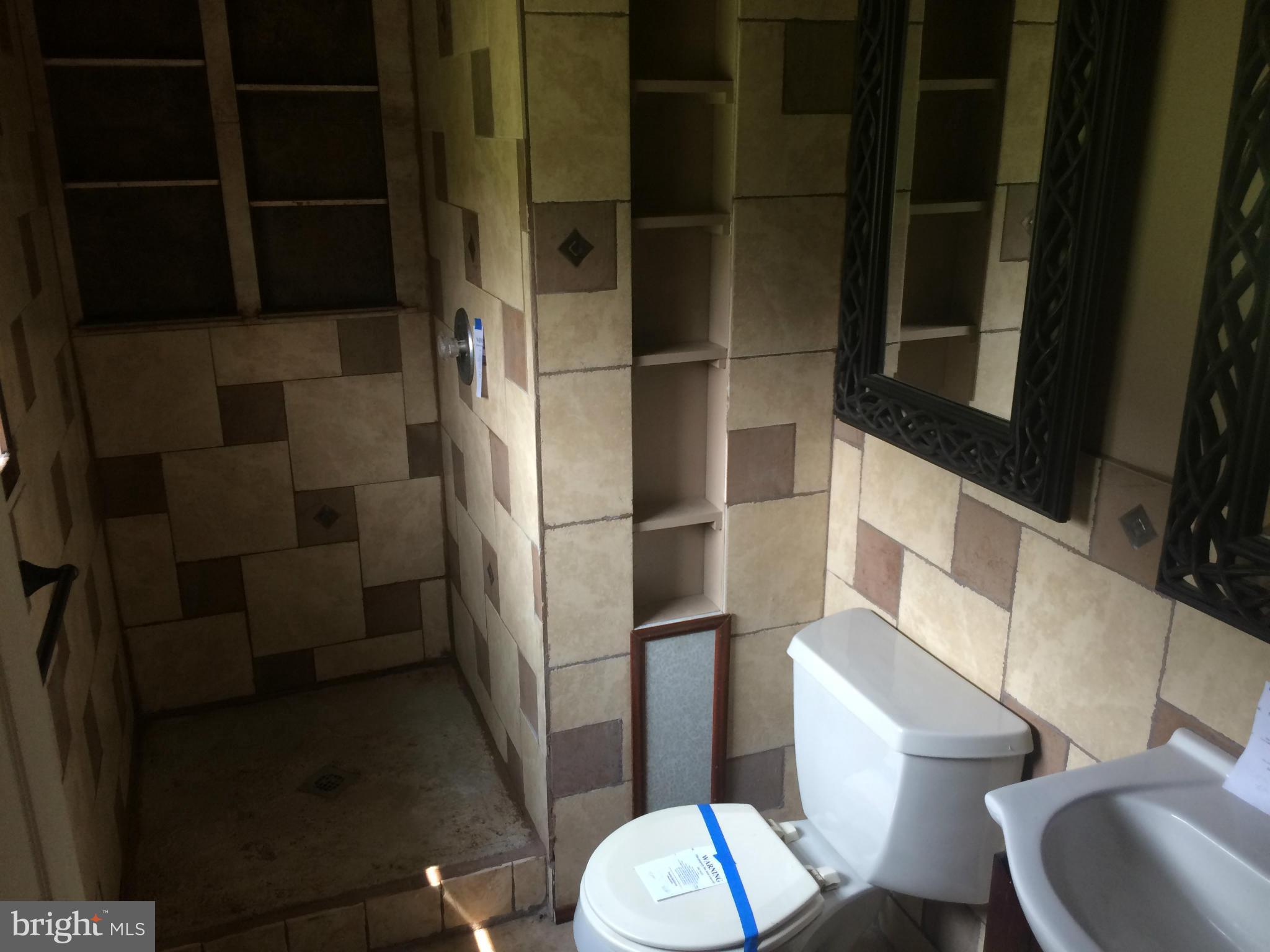 LAURICH HILLS - Residential