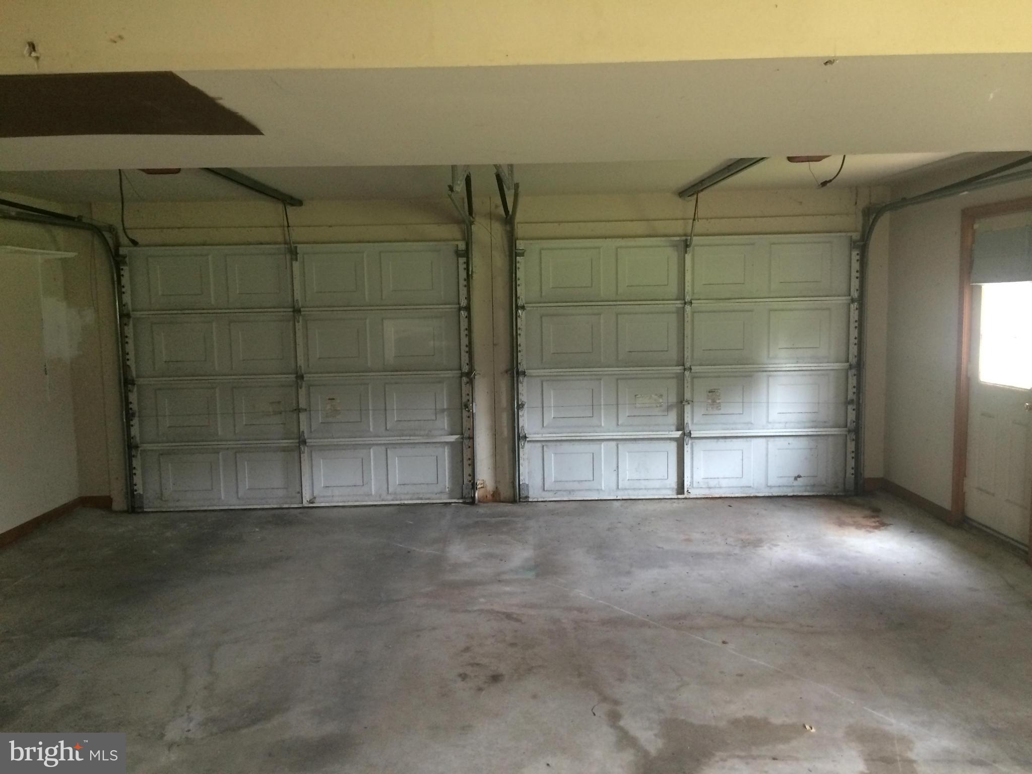 LAURICH HILLS - Residential