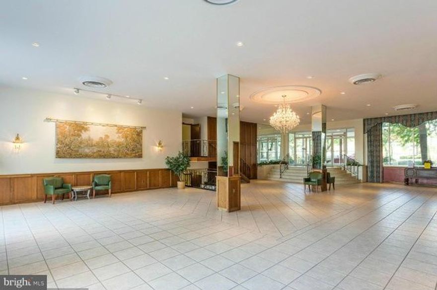 Impeccable-Spacious 3 Bedr 2 bath apartments.  ALL UTILITIES INCLUDED. Brand new stainless steel appl.  Freshly painted,DASH bus to Van Dorn & King St. Metro, lots of open parking available for residents. Across from public library,shopping center&Harris Teeter.10' bus ride from  US-PTO, NSF, Hoffman Center, Old Town Alex. No pets. Subject to credit approval & proof of income.