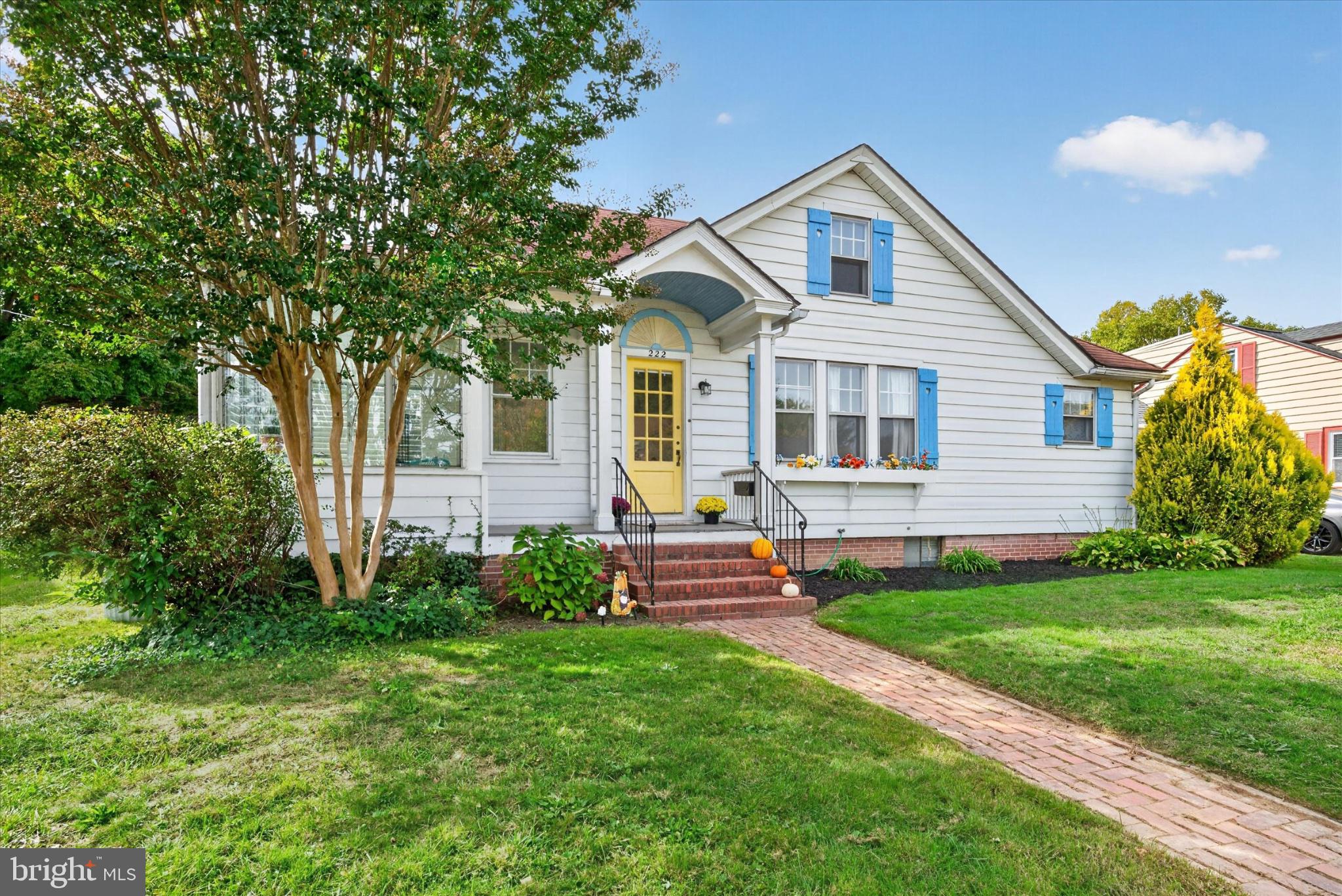 222 N AMERICAN AVENUE