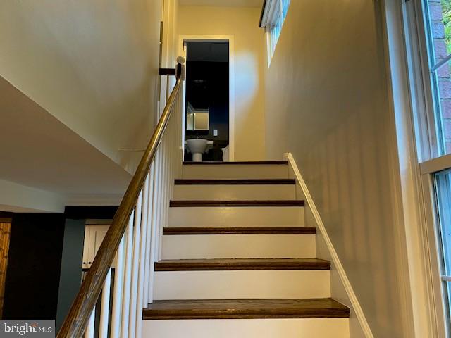 PARK  FAIRFAX - Residential Lease