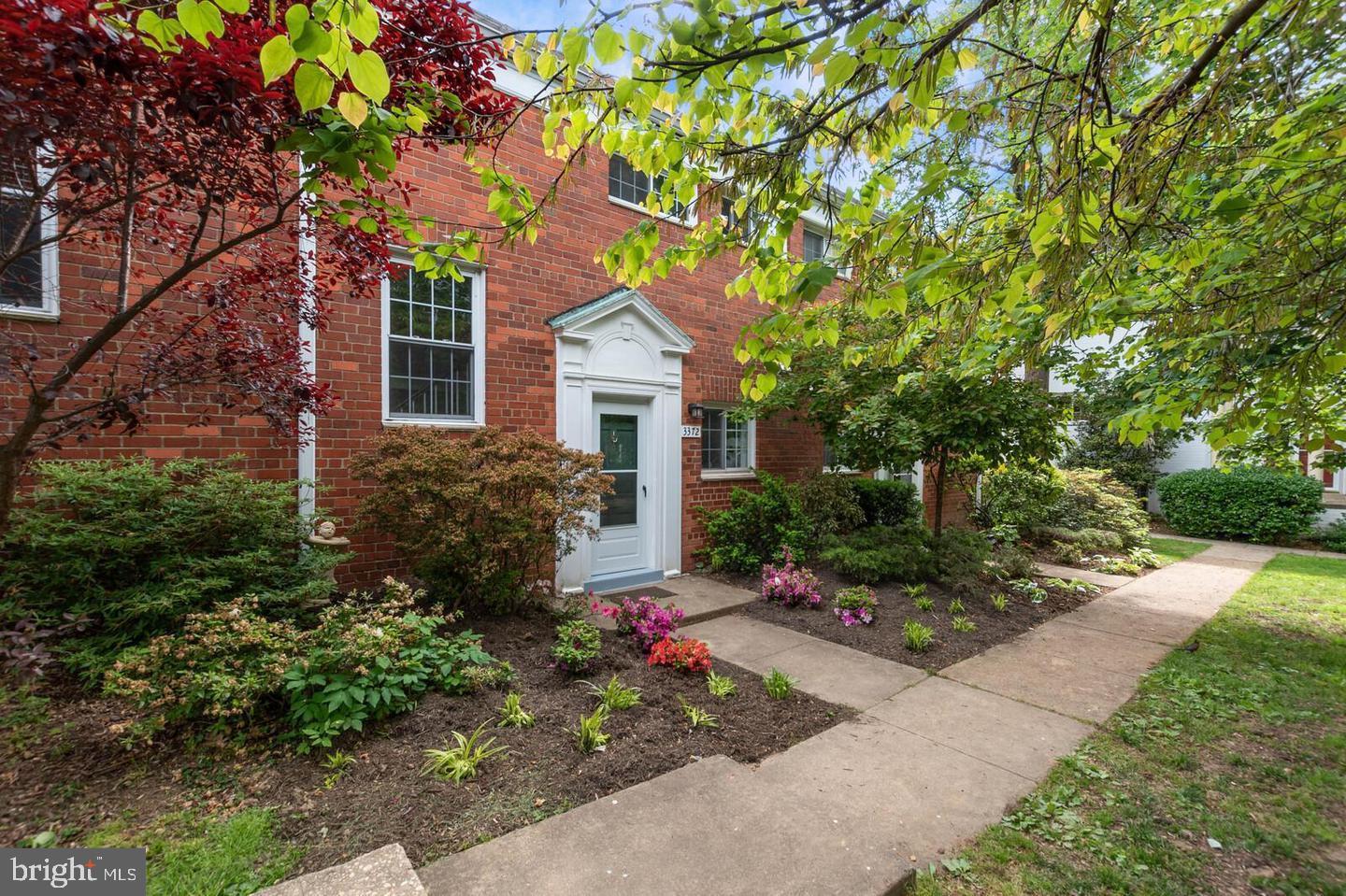 PARK  FAIRFAX - Residential Lease