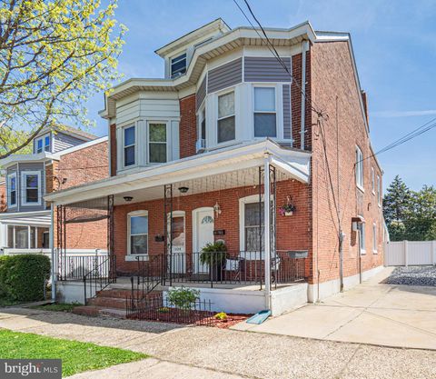 Townhouse For Sale - 1226 Indiana Avenue<br/> TRENTON, NJ 08638