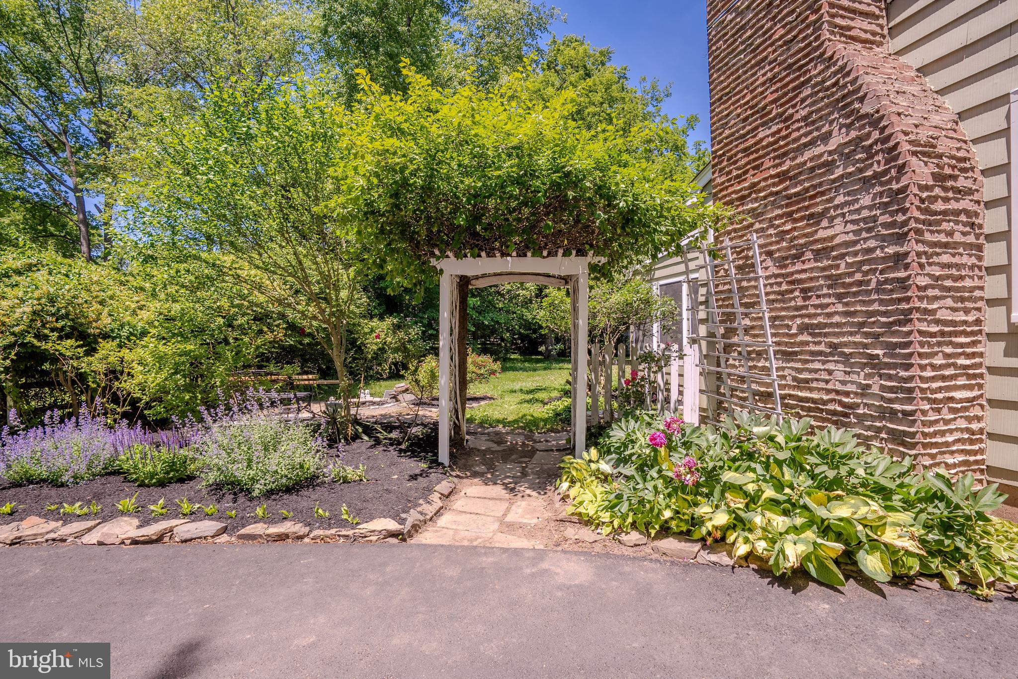 31 MERION PLACE