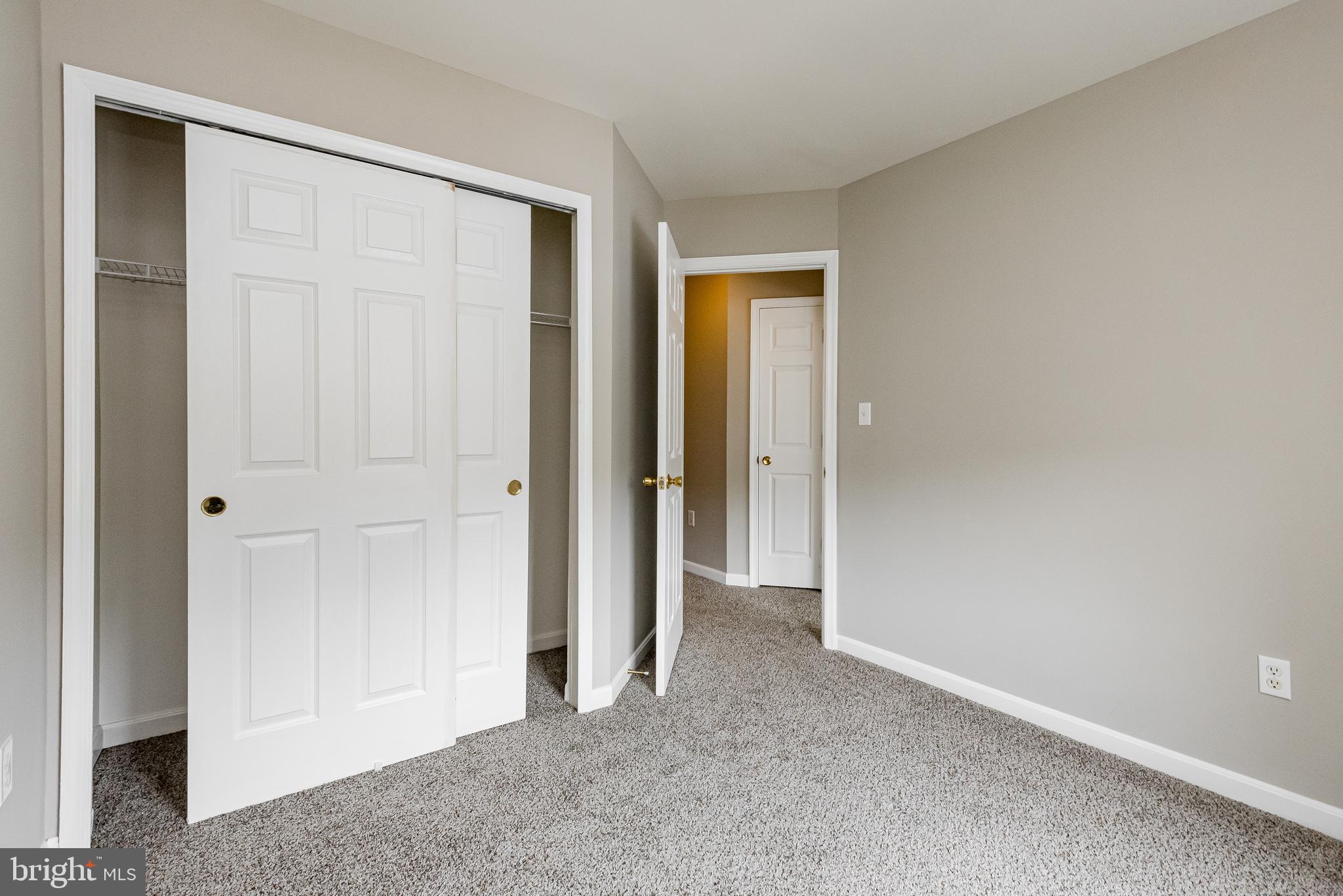 SEVEN OAKS - Residential