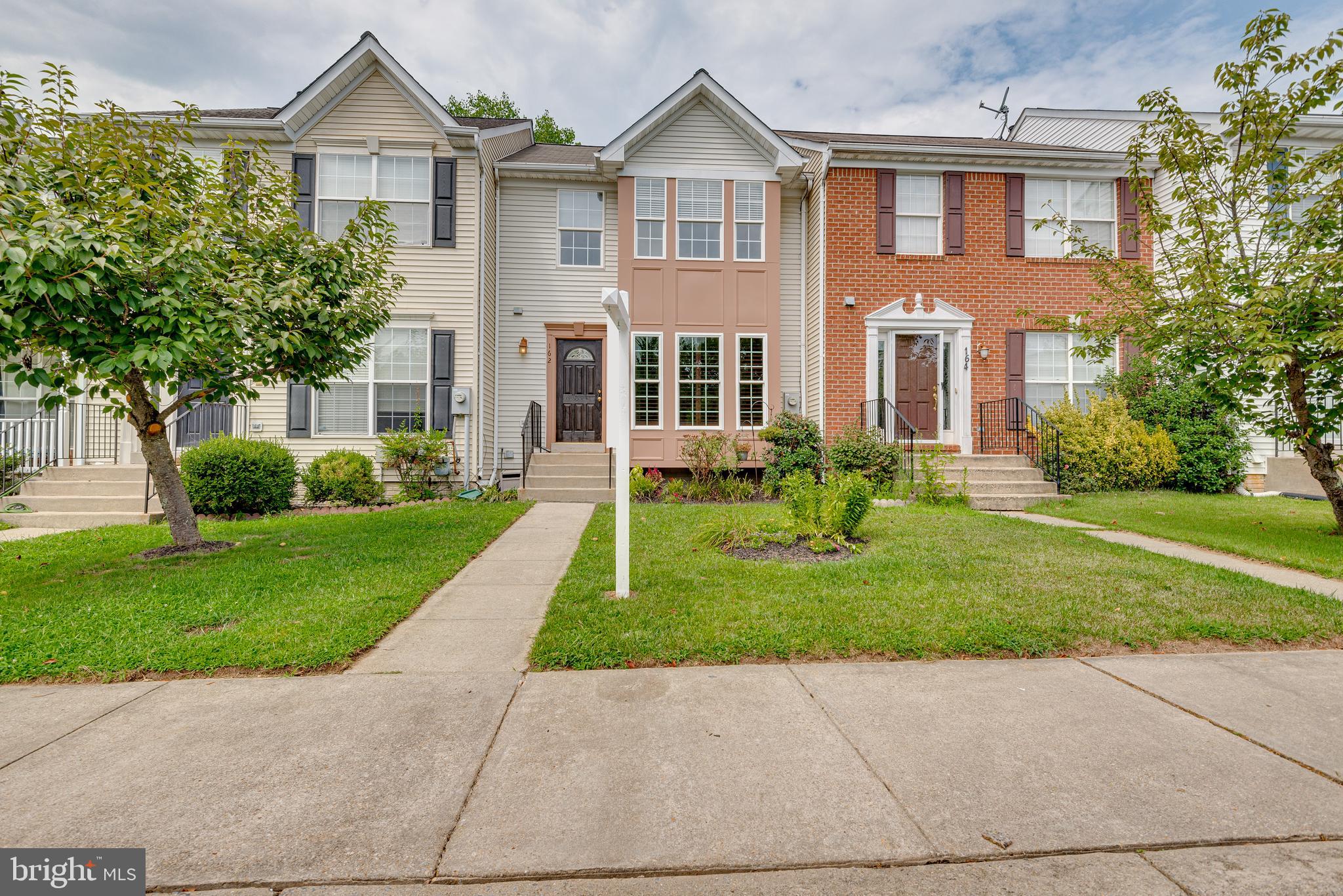 SEVEN OAKS - Residential