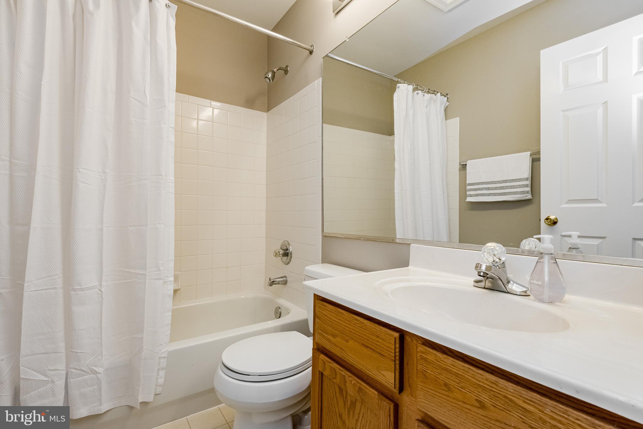 SEVEN OAKS - Residential