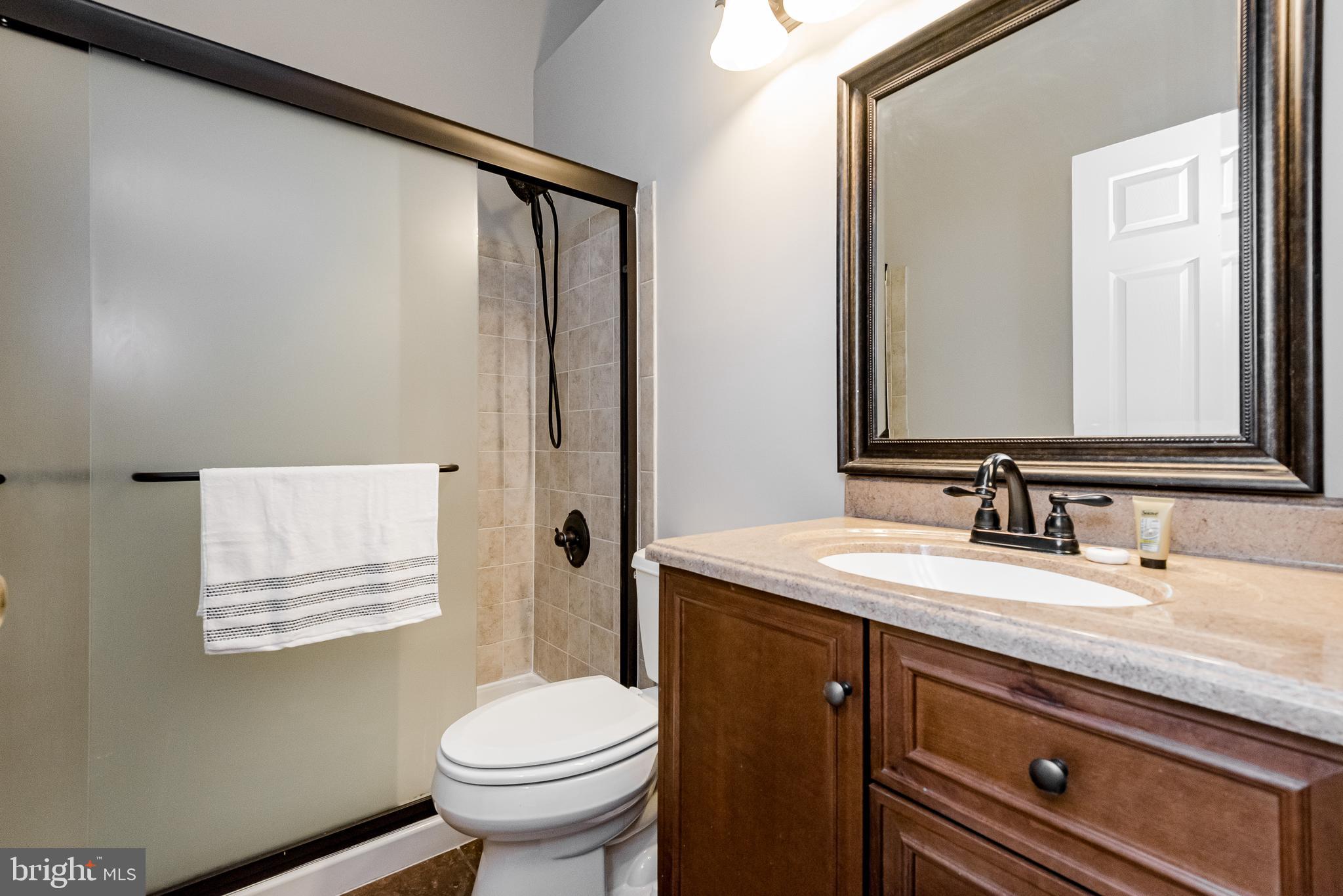 SEVEN OAKS - Residential