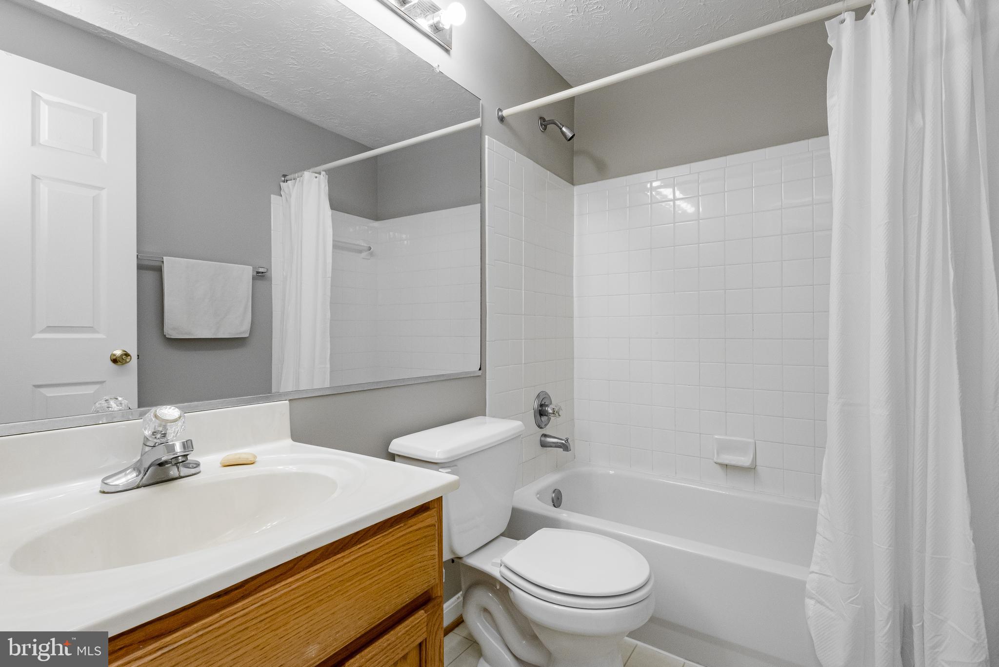 SEVEN OAKS - Residential