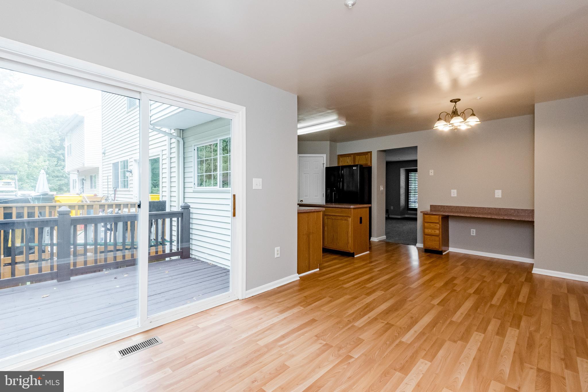 SEVEN OAKS - Residential