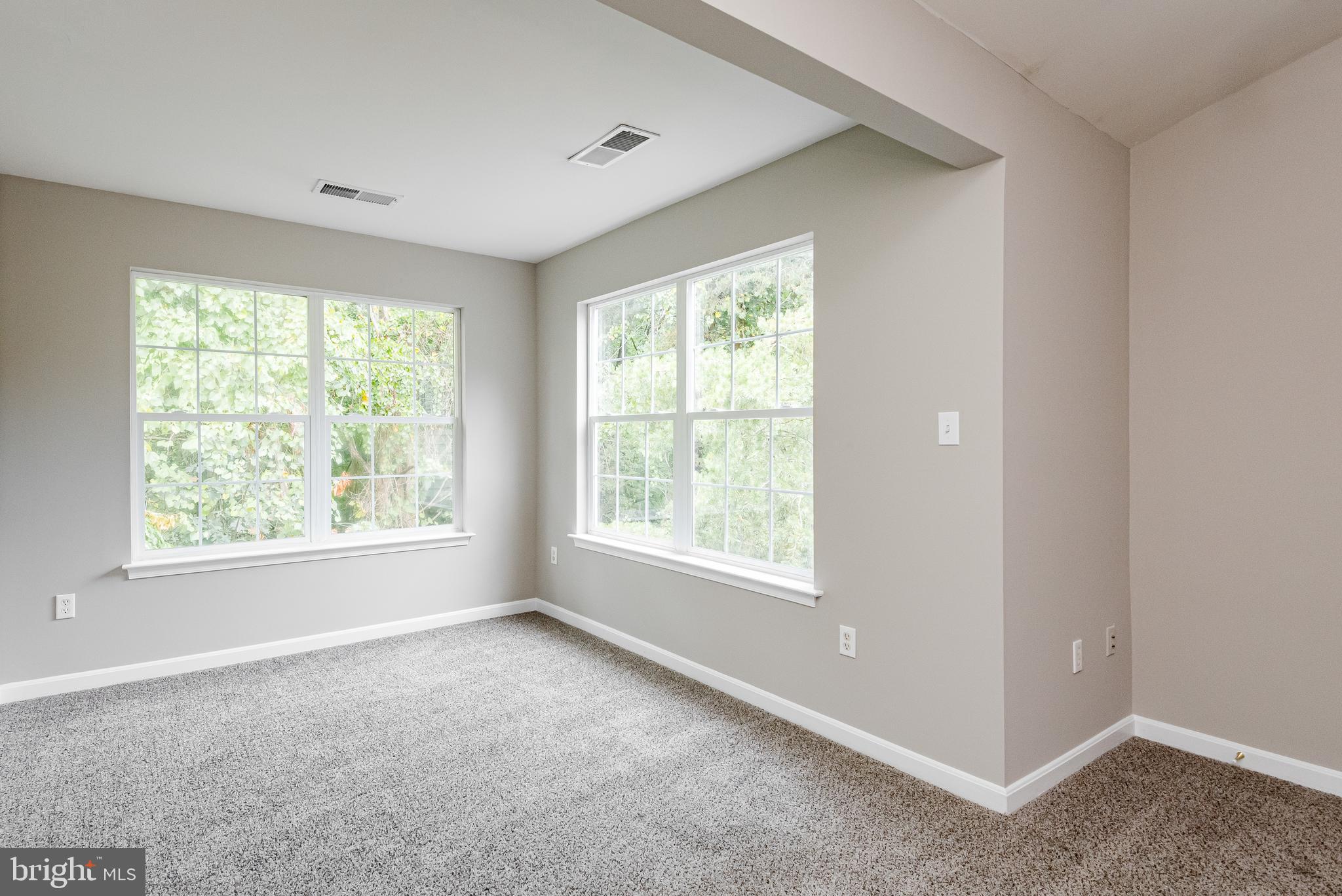 SEVEN OAKS - Residential