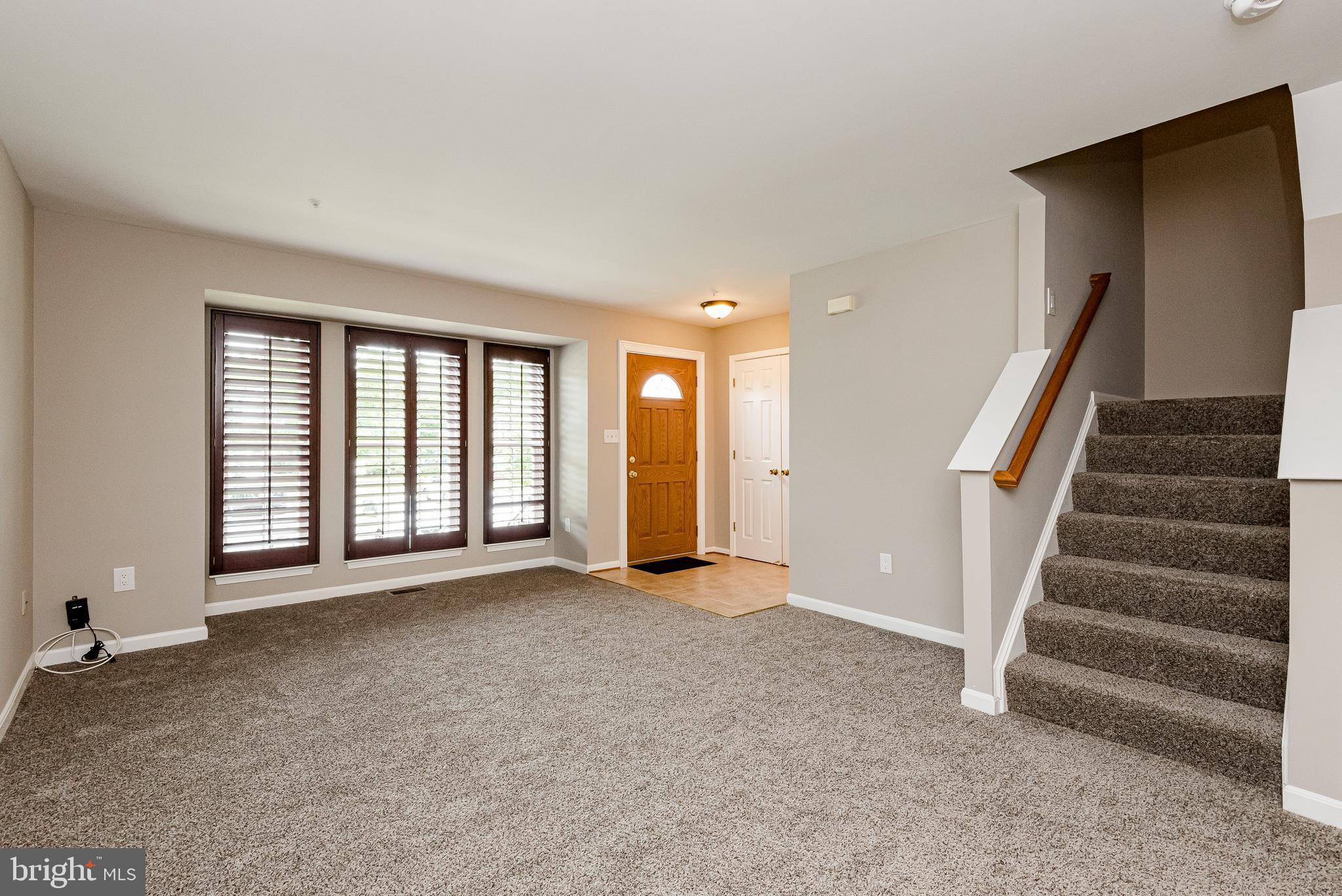 SEVEN OAKS - Residential