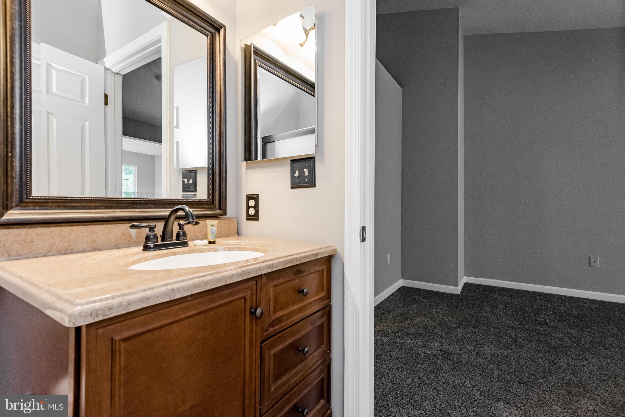 SEVEN OAKS - Residential