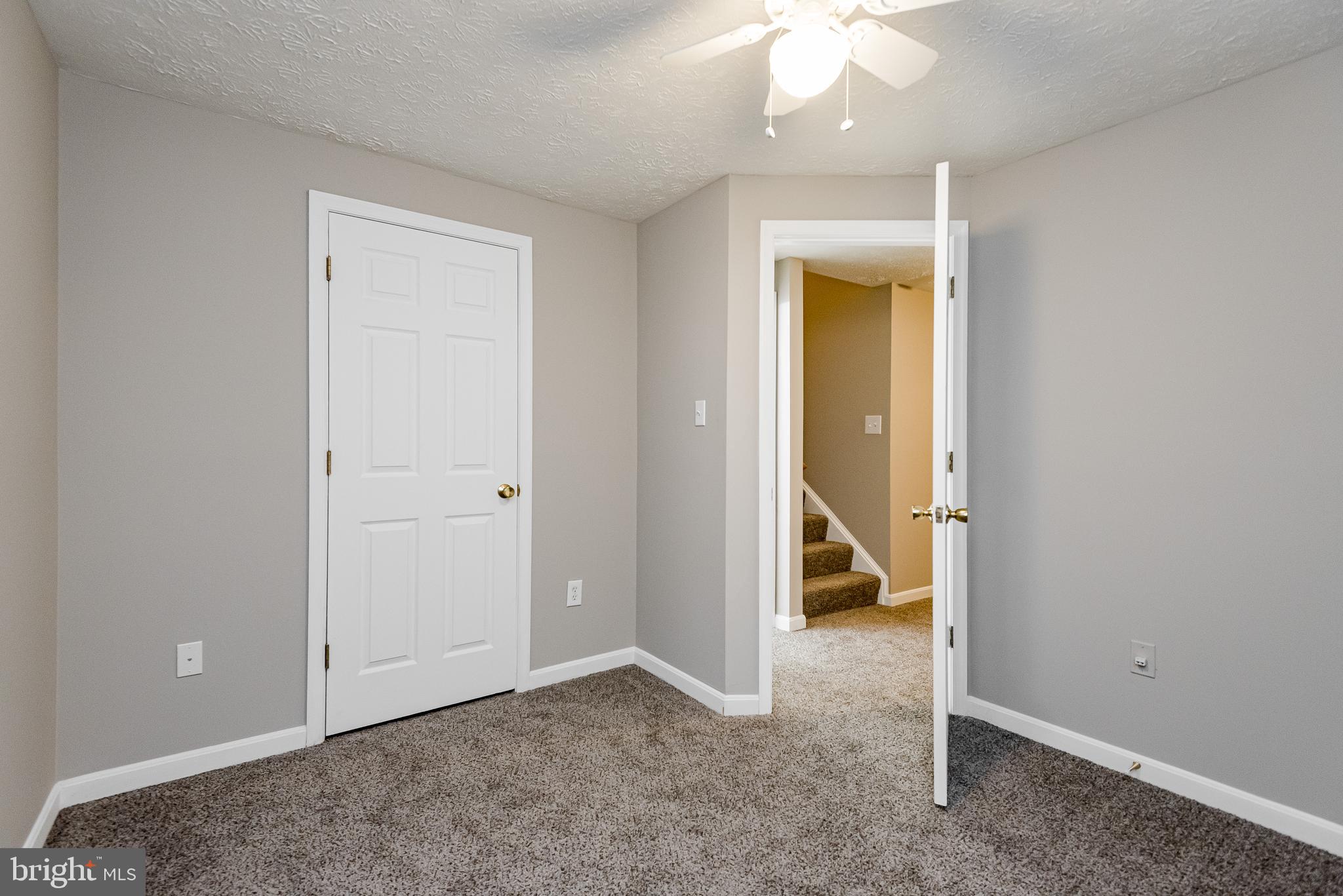 SEVEN OAKS - Residential