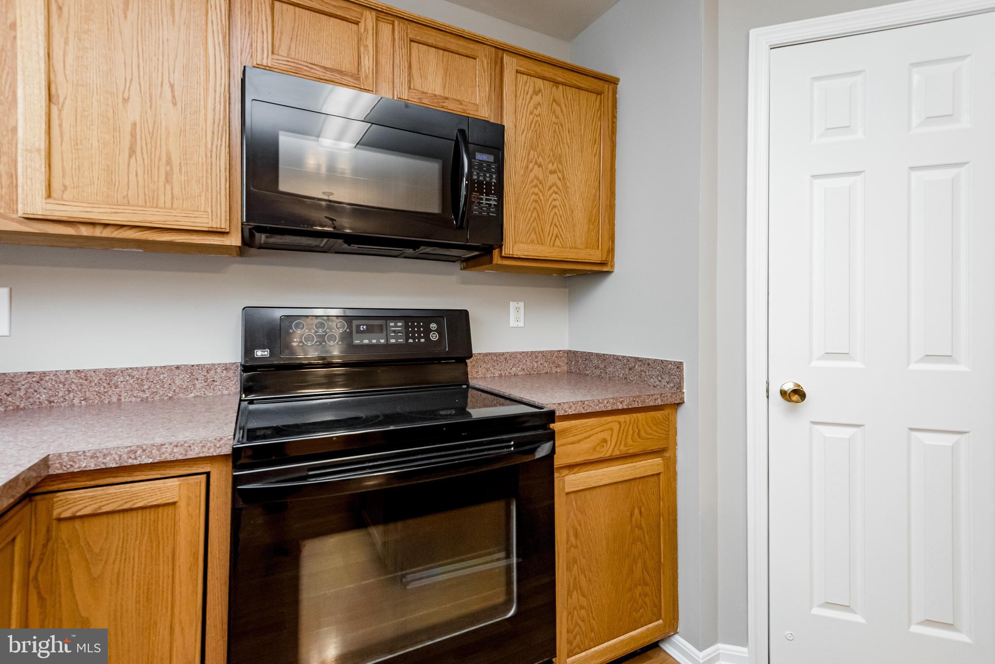 SEVEN OAKS - Residential