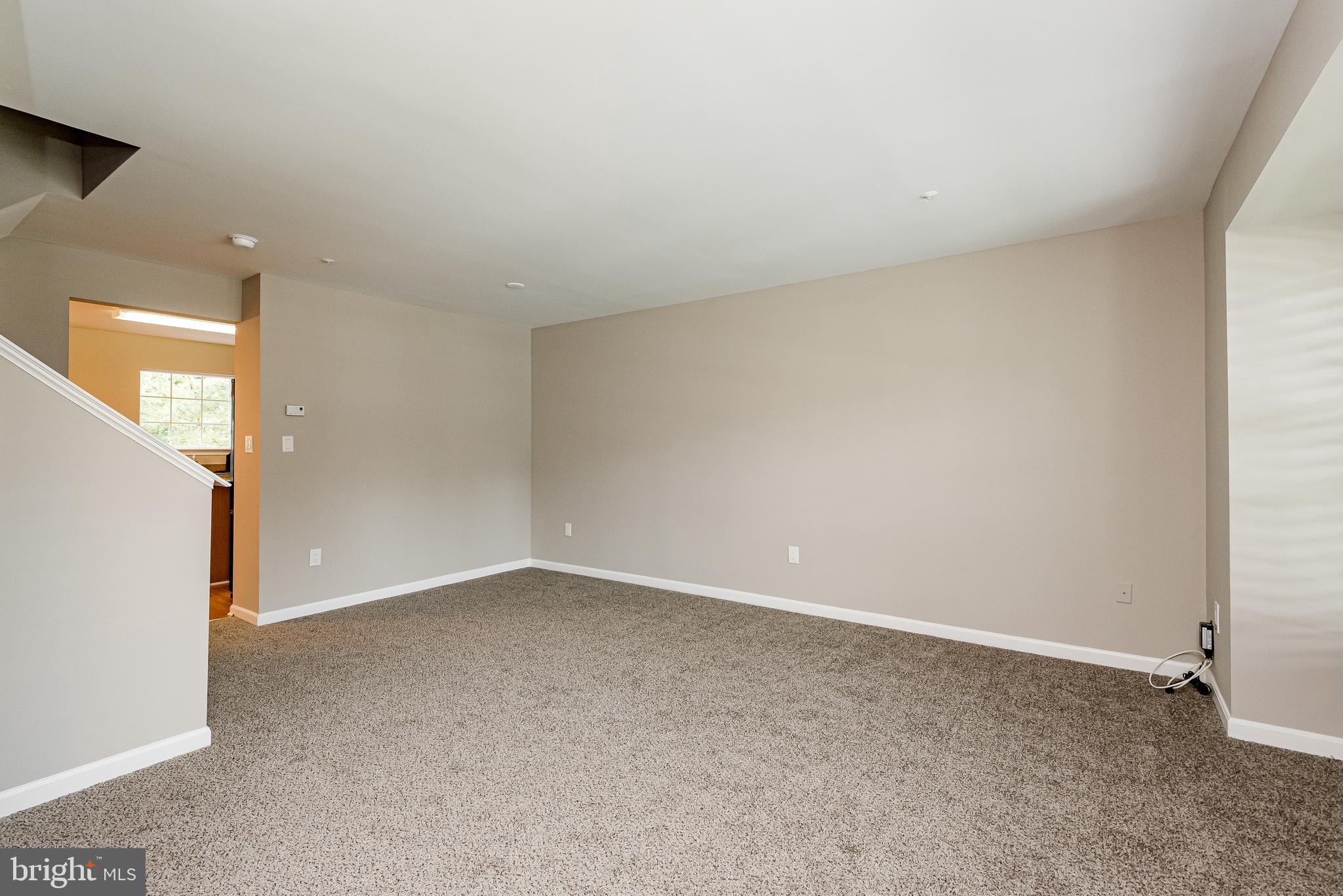 SEVEN OAKS - Residential