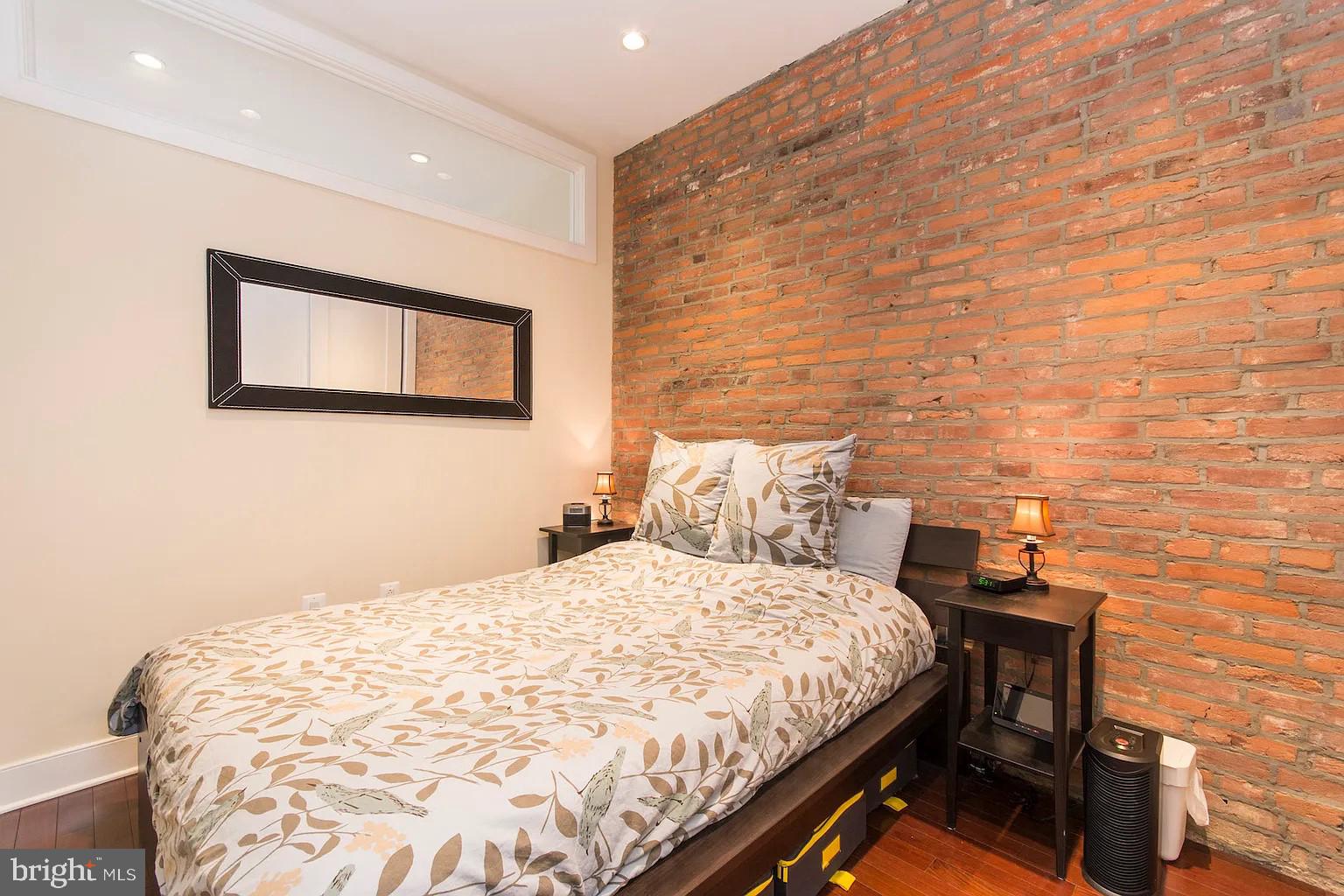 RITTENHOUSE SQUARE - Residential Lease