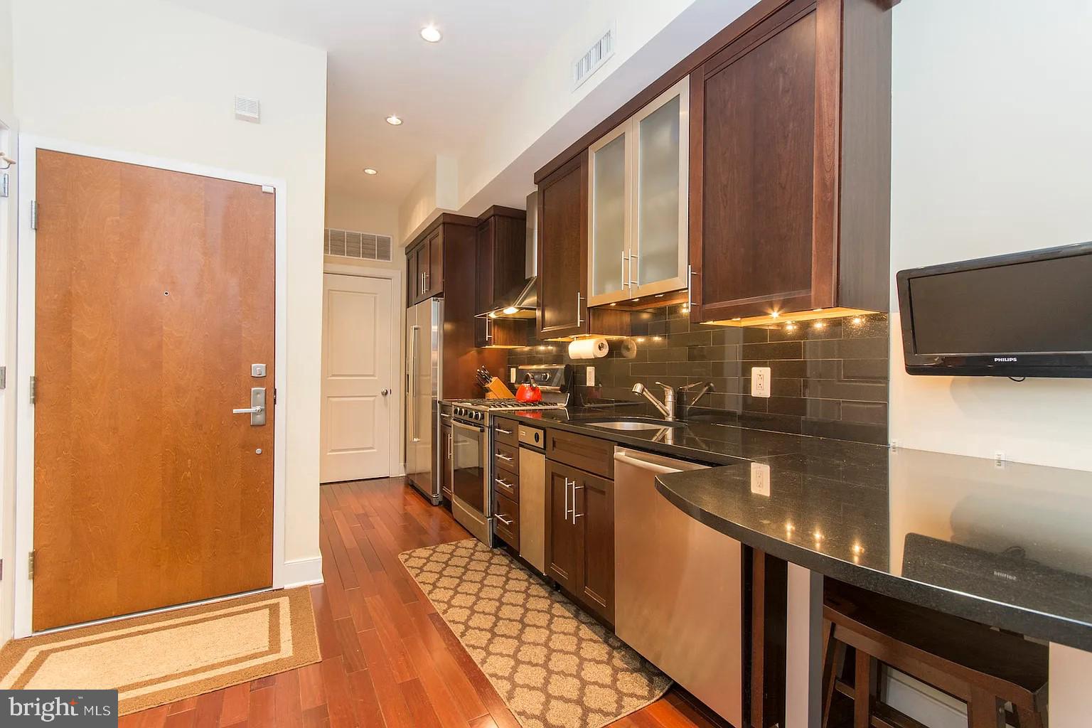RITTENHOUSE SQUARE - Residential Lease