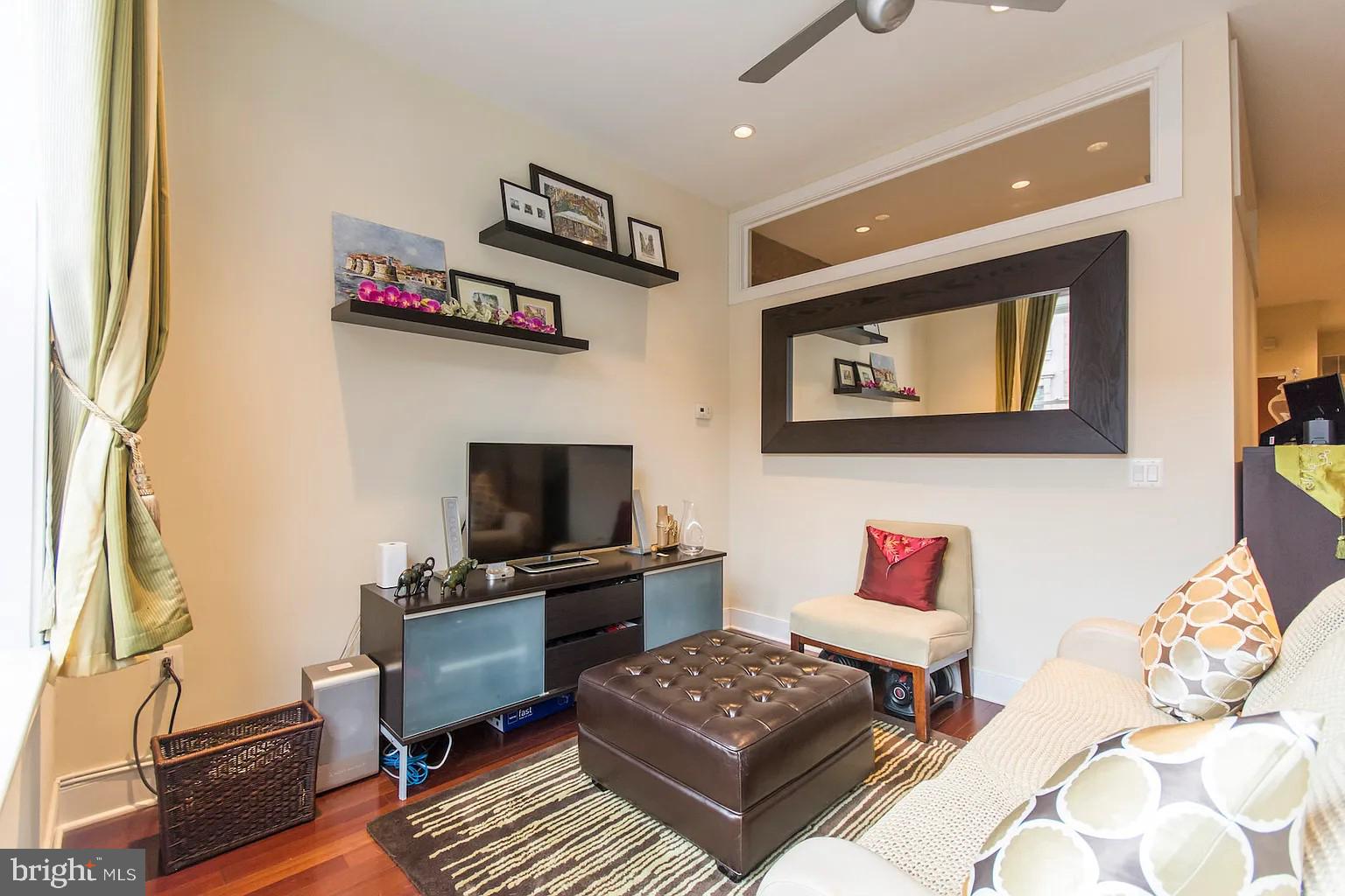 RITTENHOUSE SQUARE - Residential Lease