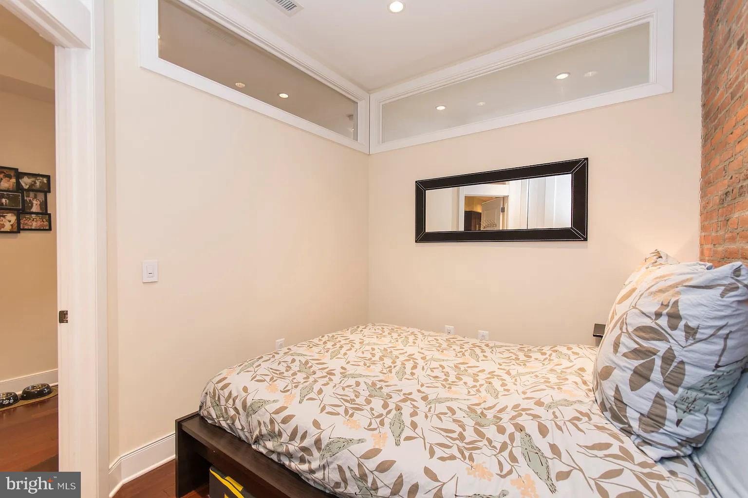 RITTENHOUSE SQUARE - Residential Lease